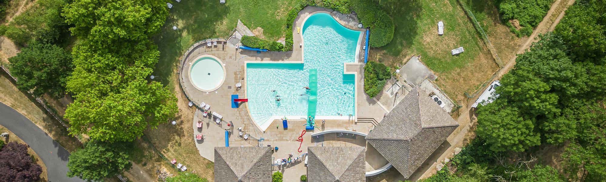 Village de gîtes avec piscine